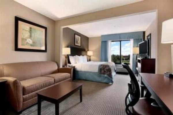 Best Western Plus St. Louis West - Chesterfield image 14