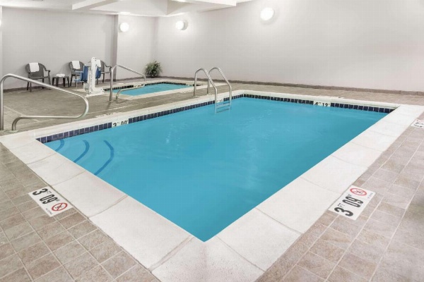 Best Western Plus St. Louis West - Chesterfield image 5